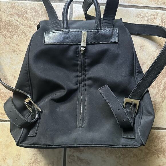 Cole Haan Mini Backpack With Hidden Back Zipper Pocket Nylon Leather‎ Trim - Picture 4 of 11